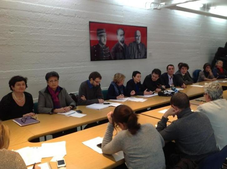 Imagen de la comparecencia difundida en Twitter por Colette Capdevielle.