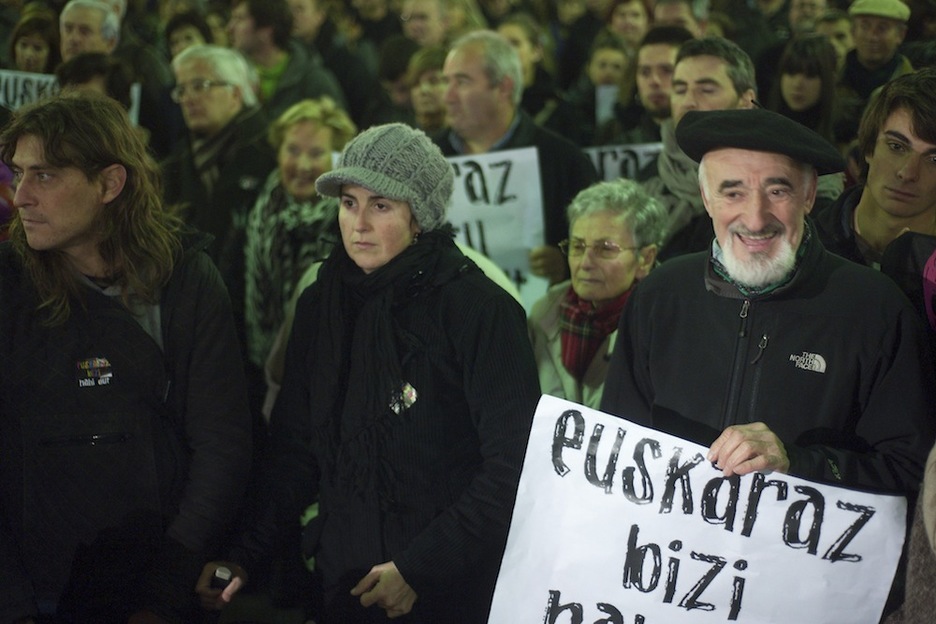 Adin guztietako pertsonak elkartu dira aldarte onean pasa den manifestazioan. Gari GARAIALDE / ARGAZKI PRESS Adin guztietako pertsonak elkartu dira aldarte onean pasa den manifestazioan. Gari GARAIALDE / ARGAZKI PRESS