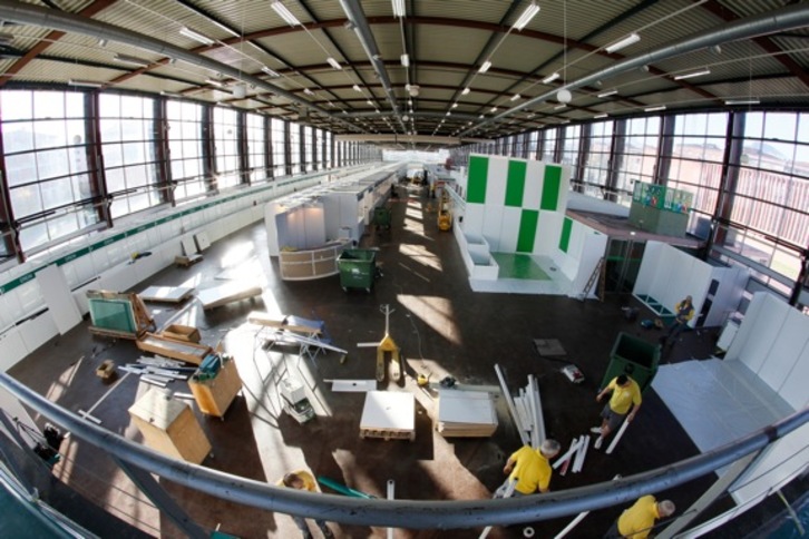 Landako gunea, Azoka aurreko egunetan. (Gotzon ARANBURU)