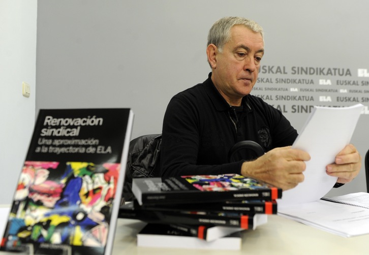 José Elorrieta, durante la presentación de su libro. (Marisol RAMÍREZ/ARGAZKI PRESS)