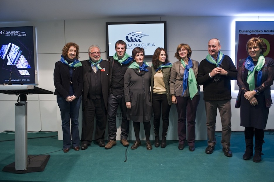 Ekitaldi ofiziala egin dute Azoka inauguratzeko. (Juanan RUIZ/ARGAZKI PRESS) Ekitaldi ofiziala egin dute Azoka inauguratzeko. (Juanan RUIZ/ARGAZKI PRESS)