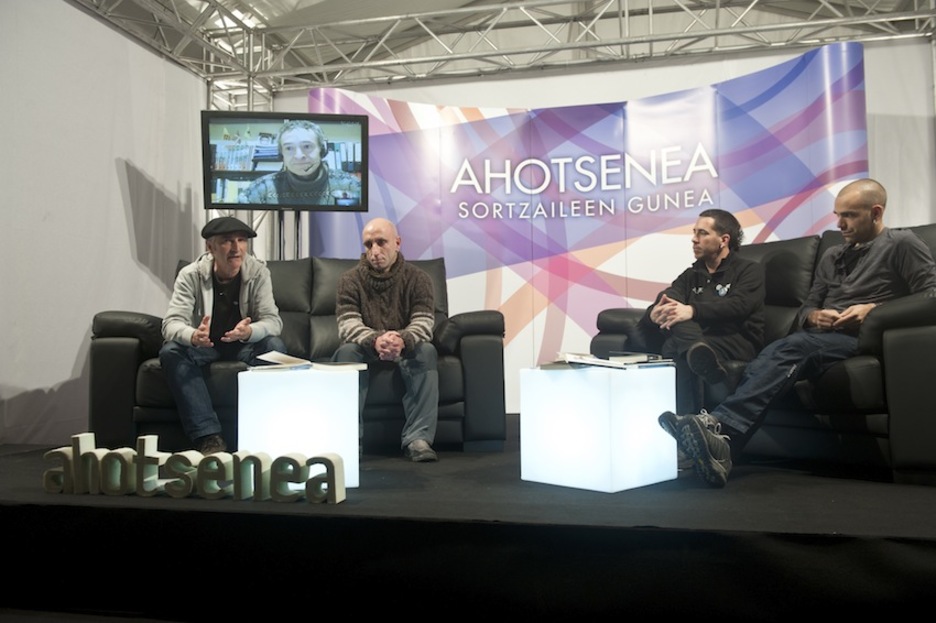 Ahotseneako irudi bat. (Jon URBE/ARGAZKI PRESS) Ahotseneako irudi bat. (Jon URBE/ARGAZKI PRESS)