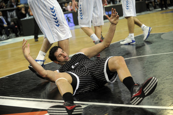 A pesar del gran partido de Mumbru, el Bilbao Basket ha caído en Miribilla. (Marisol RAMIREZ / ARGAZKI PRESS)
