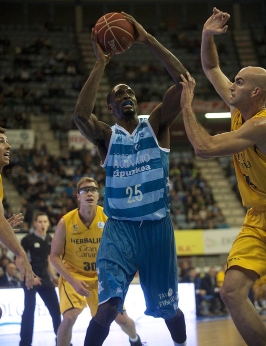 El Lagun Aro sigue sin poder salir del fondo de la clasificación. (Juan Carlos RUIZ / ARGAZKI PRESS)