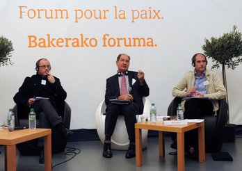 Izagirre, Currin eta Rios Baionako Forumean. (Gaizka IROZ)