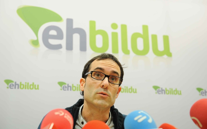 Julen Arzuaga durante la rueda de prensa. (ARGAZKI PRESS)