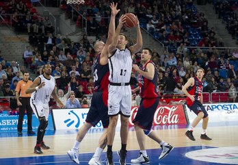 El partido se ha resuelto en la última jugada. (Raul BOGAJO / ARGAZKI PRESS)