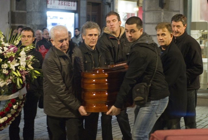 Imanol Lazkano, Iñaki Murua, Jon Maia, Jokin Uranga, Mikel Mendizabal eta ‘Loidisaletxe’. (Gorka RUBIO/ARGAZKI PRESS)