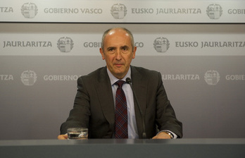 Josu Erkoreka, durante la comparecencia del lunes. (Raúl BOGAJO/ARGAZKI PRESS)