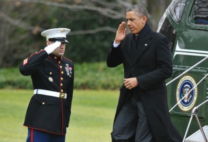 Obama regresaba ayer a la Casa Blanca de sus vacaciones para dar salida al denominado «abismo fiscal». (Mandel NGAN/AFP)