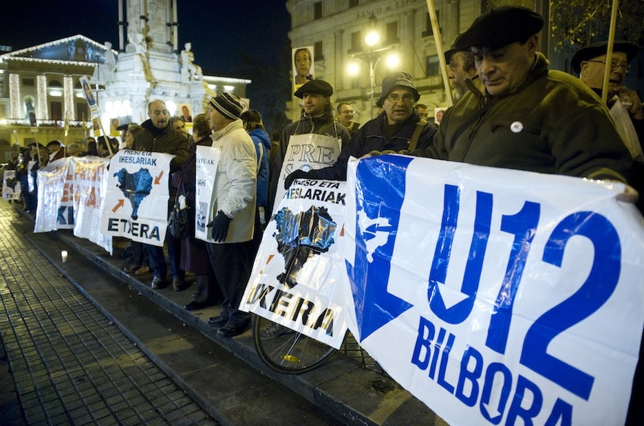 Urtarrilaren 12an Bilbon izango den manifestaziorako deialdia oso presente izan da azken ostiraleko mobilizazioetan. (Jagoba MANTEROLA / ARGAZKI PRESS)