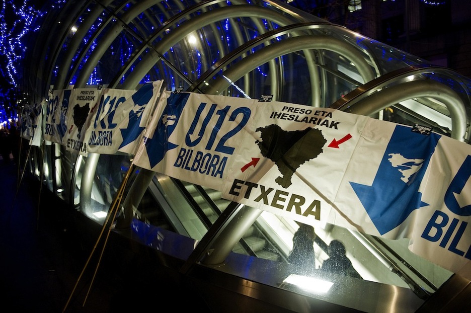 Urtarrilaren 12ko manifestaziorako deialdia Bilboko mobilizazioan. (Luis JAUREGIALTZO / ARGAZKI PRESS)