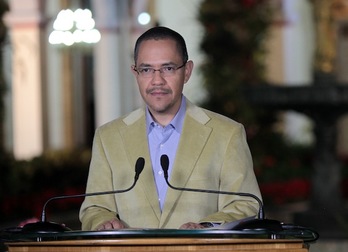 El ministro de Comunicación venezolano, Ernesto Villegas. (AFP PHOTO)