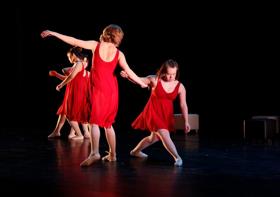 Hogeita hamar lagun inguruk osatzen dute Verdini taldea. (Gotzon ARANBURU)