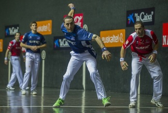 Urrezko puntua eskuratu dute Martinez de Irujok eta Zabaletak. (Monika DEL VALLE/ARGAZKI PRESS)
