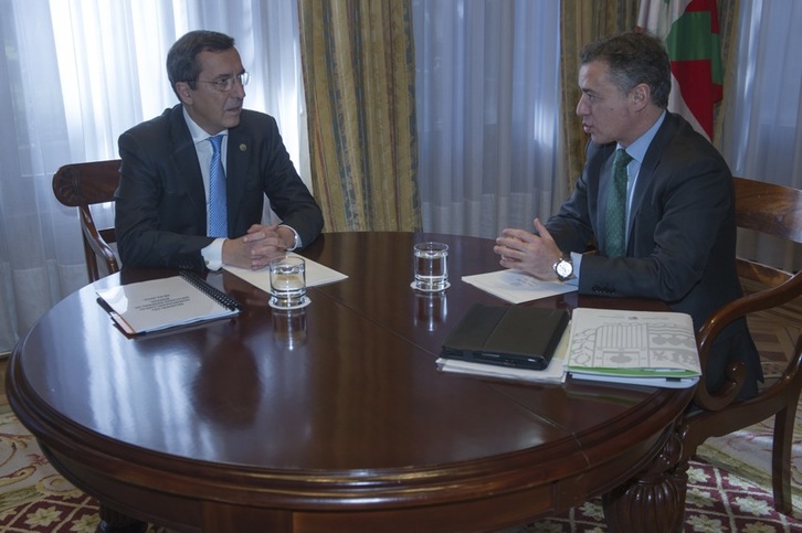 Un momento del encuentro entre Urkullu y Bilbao. (Juanan RUIZ/ARGAZKI PRESS)