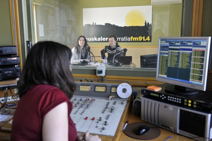 Estudios de Euskalerria Irratia en Iruñea. (Idoia ZABALETA/ARGAZKI PRESS)