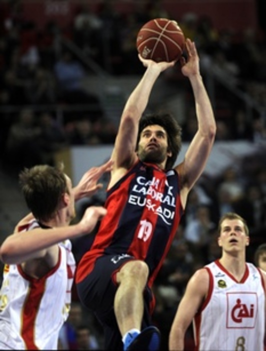 Cuartos de final de Copa entre el Caja Laboral y Cai Zaragoza, con victoria de los gasteiztarras. (Juanan RUIZ/ARGAZKI PRESS)