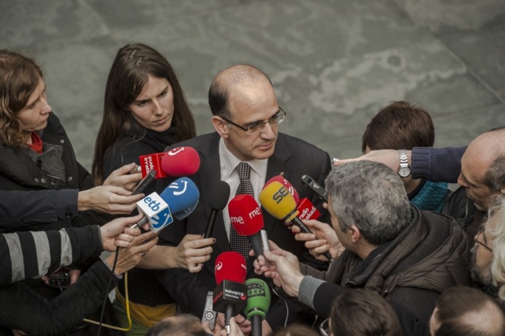 Alberto Catalán el jueves pasado, en sus primeras declaraciones tras anunciar que disputará la presidencia de UPN a Barcina. (Lander F. ARROYABE/ARGAZKI PRESS)