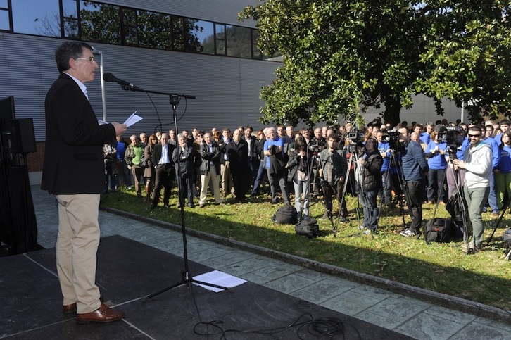 Joan Mari Torrealdaik hartu du hitza ekitaldian. (Jon URBE/ARGAZKI PRESS)