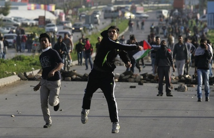 Protestas por la muerte de Jaradat, ayer, en la ciudad cisjordana de Jenin. (Saif DAHLAH/AFP PHOTO)