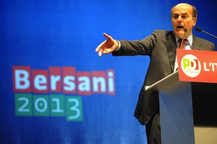 Bersani –en imagen– ha logrado la victoria en el Congreso, pero el resultado del Senado dibuja un futuro incierto. (Mario LAPORTA/AFP PHOTO)
