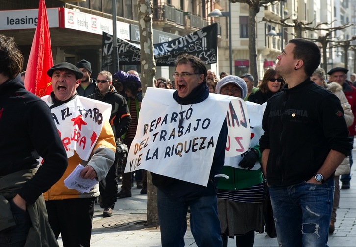 Irudia, Sakanako greba orokorraren harira Iruñean egin duten protestaren une bat. (Idoia ZABALETA/ARGAZKI PRESS)