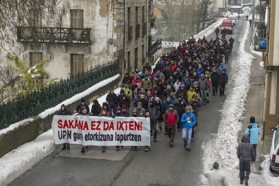 Manifestazioa egin dute Altsasun greba orokorraren harira. (Lander Fdz ARROIABE/ARGAZKI PRESS) Manifestazioa egin dute Altsasun greba orokorraren harira. (Lander Fdz ARROIABE/ARGAZKI PRESS)