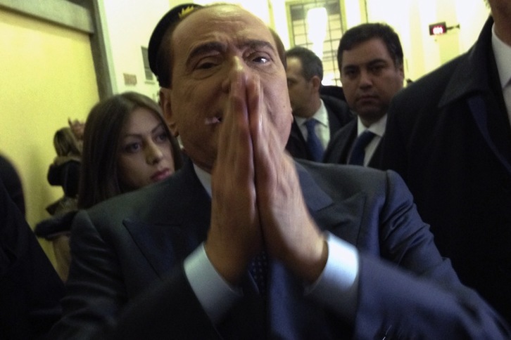 Silvio Berlusconi, el pasado día 1 en el juzgado de Milán. (Olivier MORIN/AFP) 