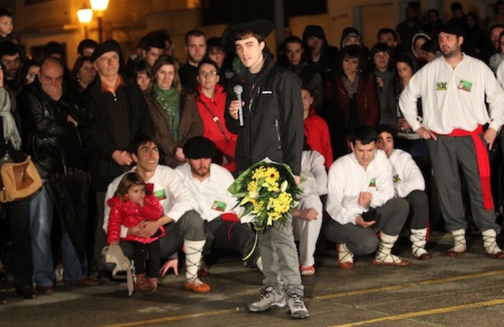 Mattin Olzomendik lehen harrera jaso du Ziburuko frontoian. (Bob EDME)