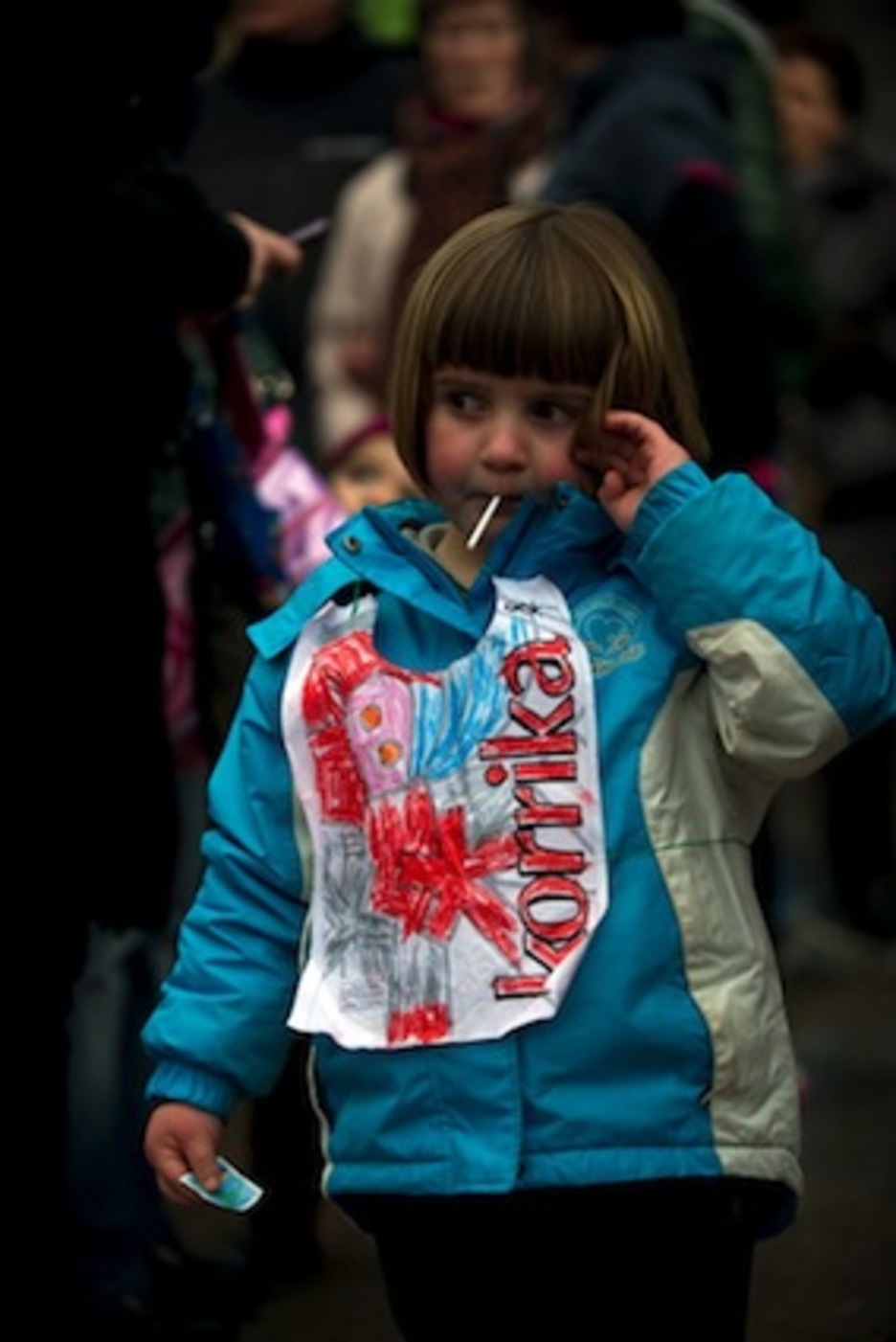 Gaztetxoak ere, Korrikaren alde. (Juan Carlos RUIZ/ARGAZKI PRESS) Gaztetxoak ere, Korrikaren alde. (Juan Carlos RUIZ/ARGAZKI PRESS)