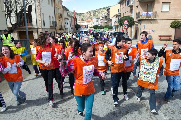 Korrika, Faltzesetik igaro denean. (Idoia ZABALETA/ARGAZKI PRESS)