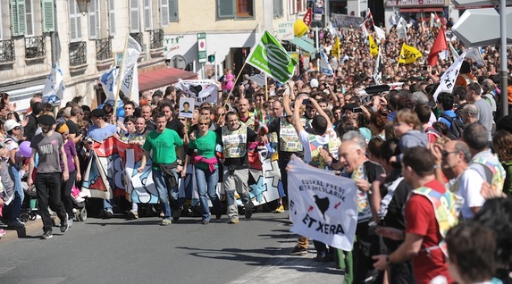 Festa handia izan da Baionan bizitakoa. (Gaizka IROZ)