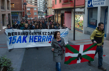 Manifestación celebrada esta tarde en Basauri. (ARGAZKI PRESS)