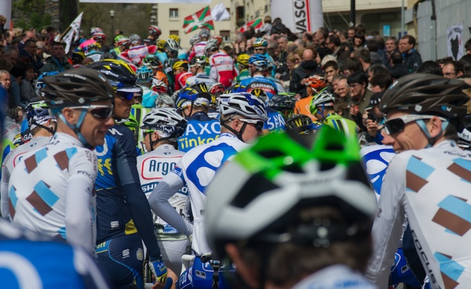 Tropela, abiatzear. (Andoni CANELLADA/ARGAZKI PRESS)