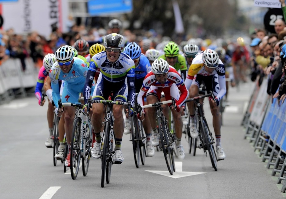 Tropela, azken metroetan, indarrak hustu beharrean. (Juanan RUIZ/ARGAZKI PRESS) Tropela, azken metroetan, indarrak hustu beharrean. (Juanan RUIZ/ARGAZKI PRESS)