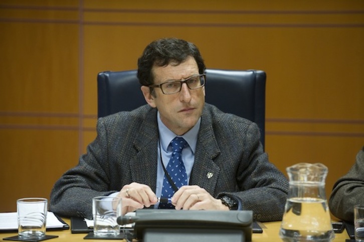 Gervasio Gabirondo, en una imagen de archivo, durante una comparecencia en el Parlamento de Gasteiz. (Raul BOGAJO/ARGAZKI PRESS)