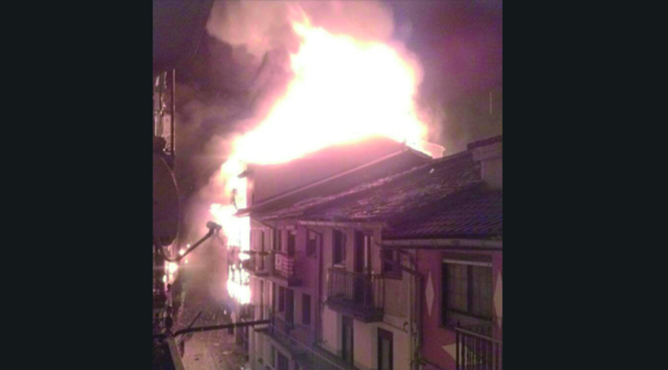 Inguruko sei eraikini eragin die suteak. (Alaia / BERMEO)