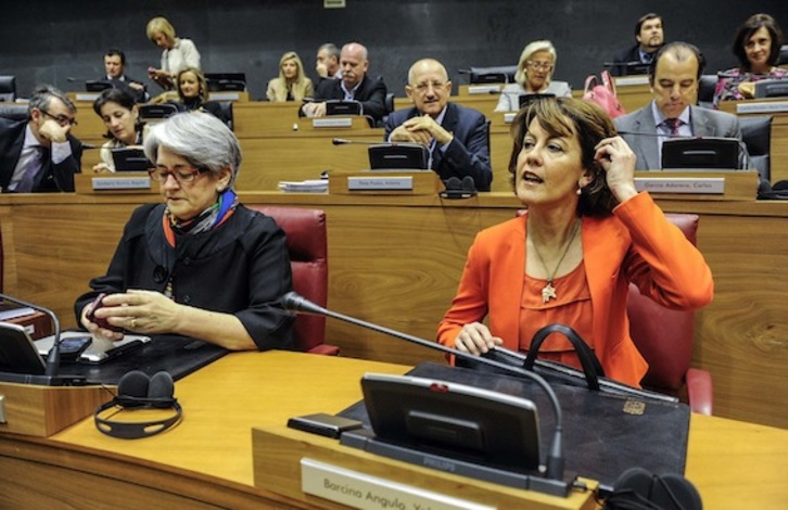 Yolanda Barcina, en el Parlamento de Nafarroa. (Jagoba MANTEROLA/ARGAZKI PRESS)
