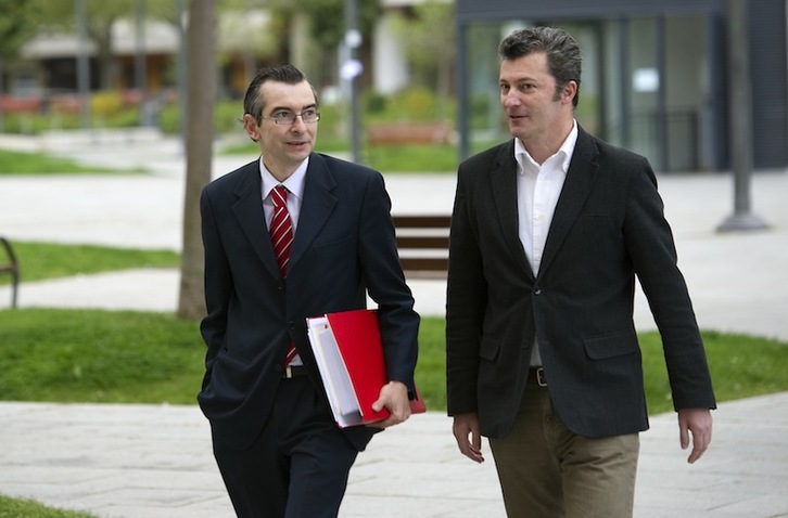 Santiago Cervera, a su llegada a los juzgados. (Idoia ZABALETA/ARGAZKI PRESS)