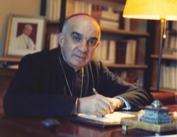 Fotografía del Obispo de Bilbo, Antonio Añoveros. (www.bizkeliza.org)