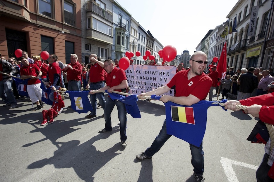 <strong>Flandria.</strong> Gent hiriko protesta. (Nicolas MAETERLINCK / AFP) <strong>Flandria.</strong> Gent hiriko protesta. (Nicolas MAETERLINCK / AFP)