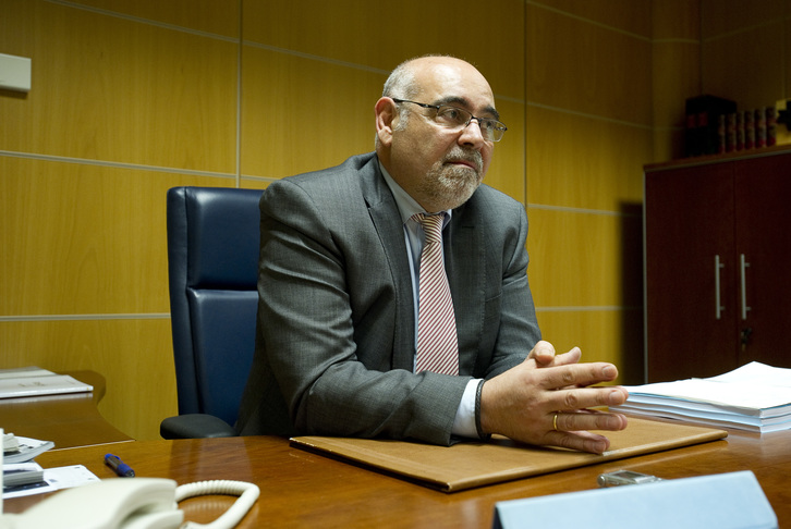 El portavoz parlamentario del PSE, José Antonio Pastor. (Raul BOGAJO / ARGAZKI PRESS)