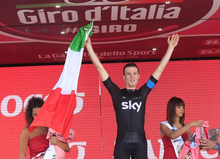 Puccio celebra el liderato. (Luk BENIES / AFP)