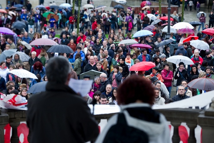 Iruñeko manifestazioaren amaierako argazkia. (Iñigo URIZ/ARGAZKI PRESS)