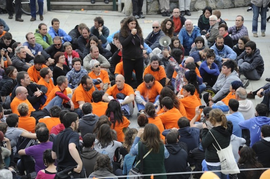 Urtza Alkorta, herri harresiari zuzendu zaionean. (ARGAZKI PRESS) Urtza Alkorta, herri harresiari zuzendu zaionean. (ARGAZKI PRESS)