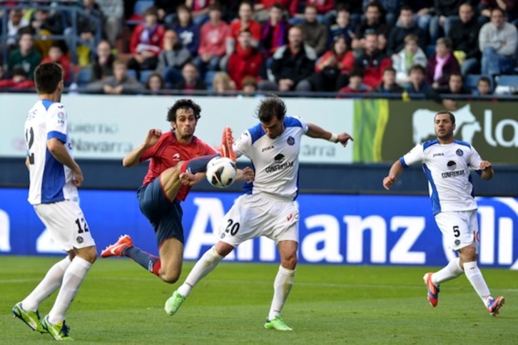 Un lance del encuentro entre Osasuna y el Getafe. (Iñigo URIZ/ARGAZKI PRESS)
