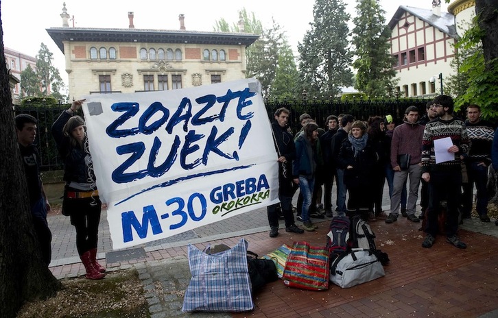 Ernaik Ajuria Enean egin duen ekimenaren irudia. (Raul BOGAJO/ARGAZKI PRESS)