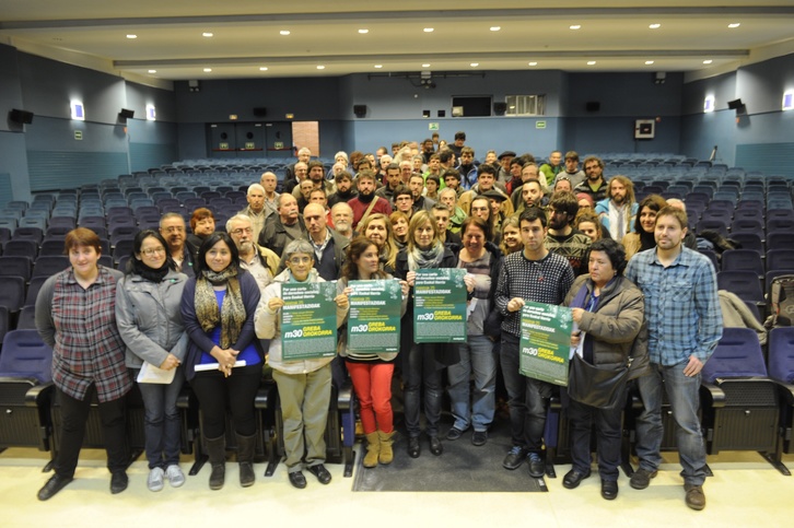 La sede de la UPV en Eibar ha acogido la primera asamblea. (Jon URBE / ARGAZKI PRESS)