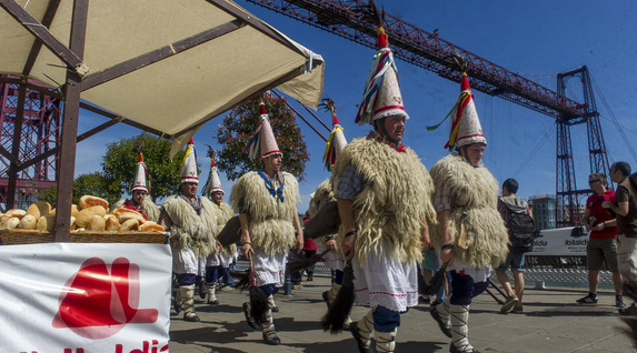 Joaldunak Portugaleteko kaleetan.